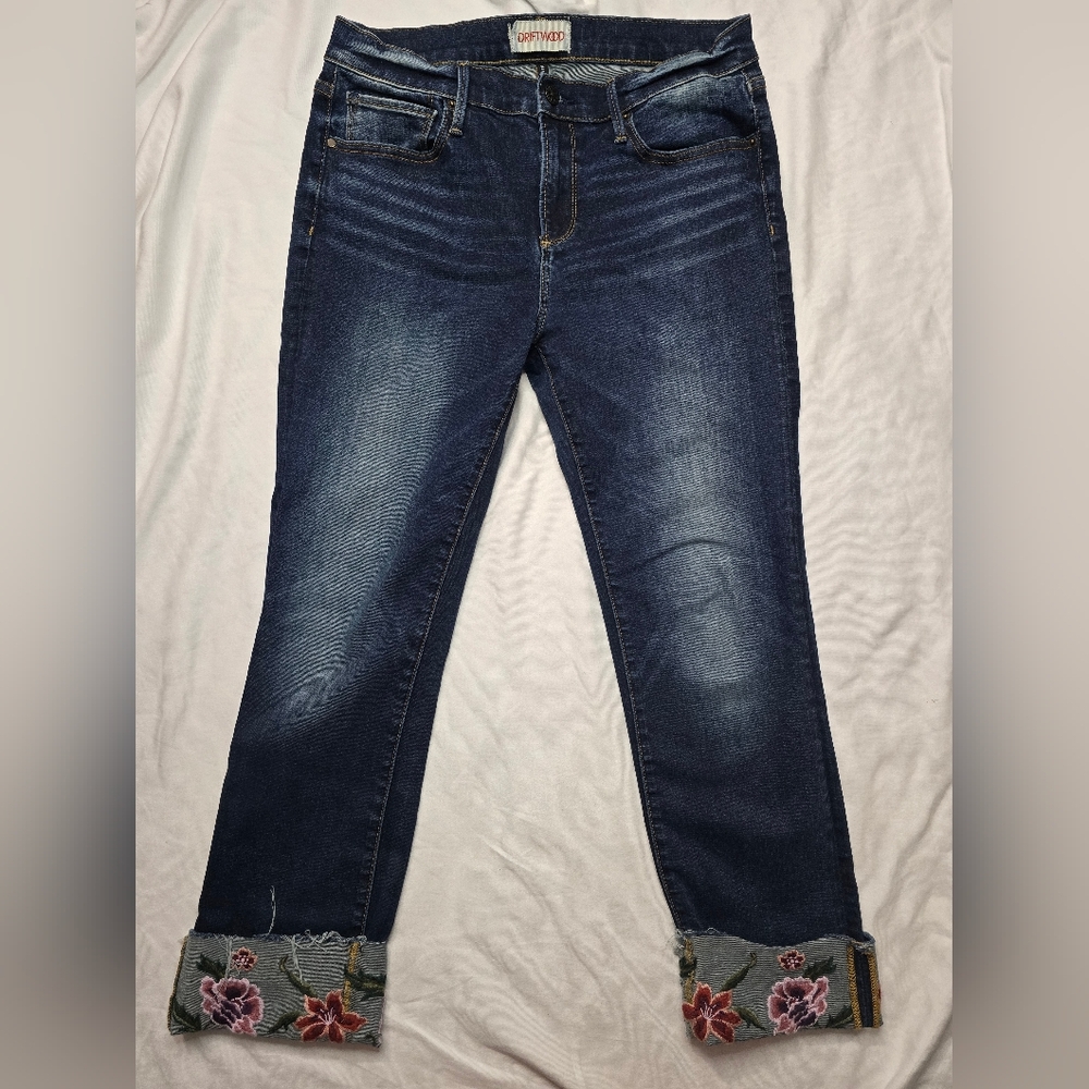 Driftwood Colette Floral Embroidered Cuff Jeans Dark Wash Crop Size 30 - Picture 2 of 10